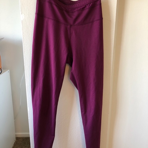 Fabletics Pants - Maroon leggings